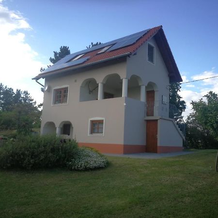 Bottyahat Guesthouse Rezi エクステリア 写真